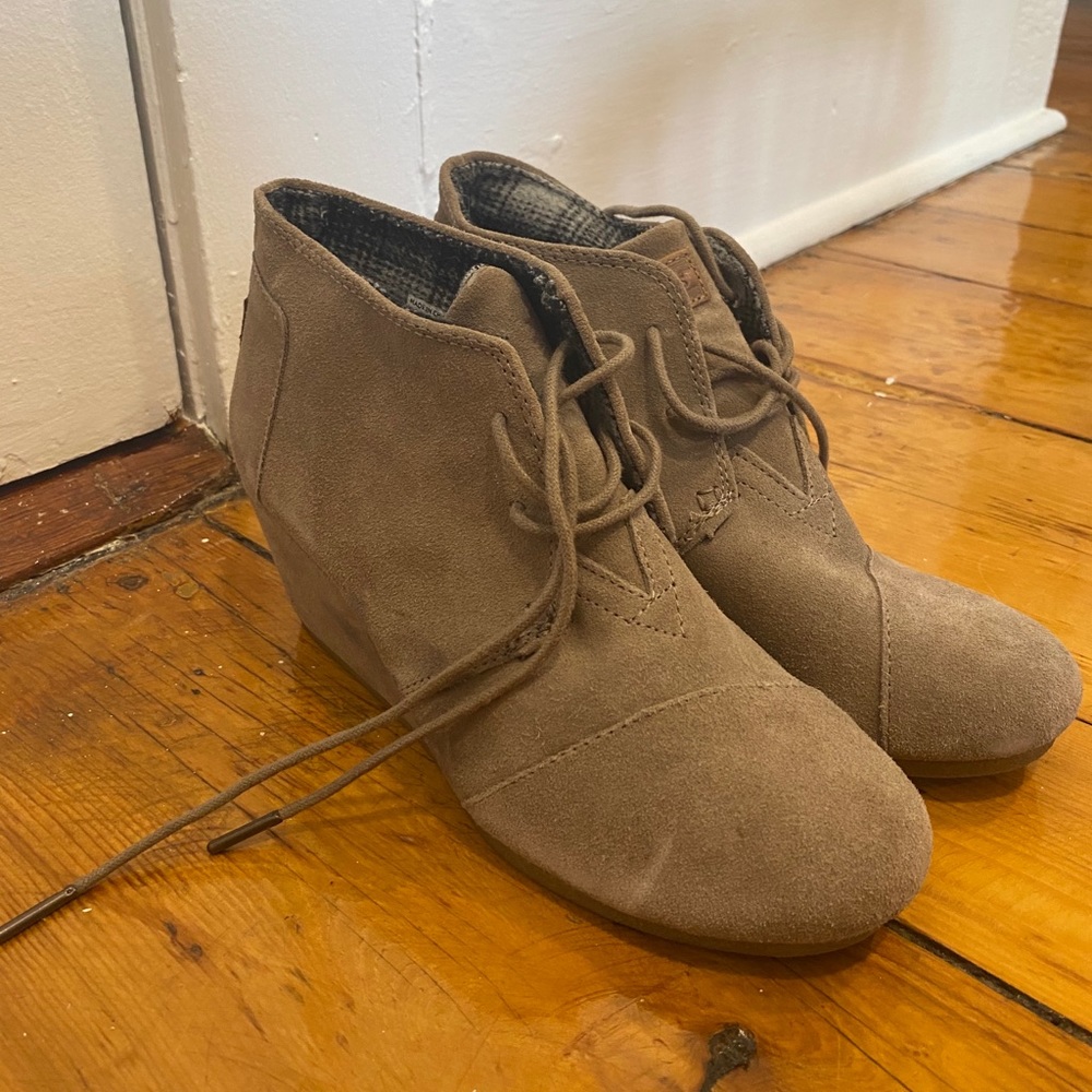 Toms Taupe Suede Booties